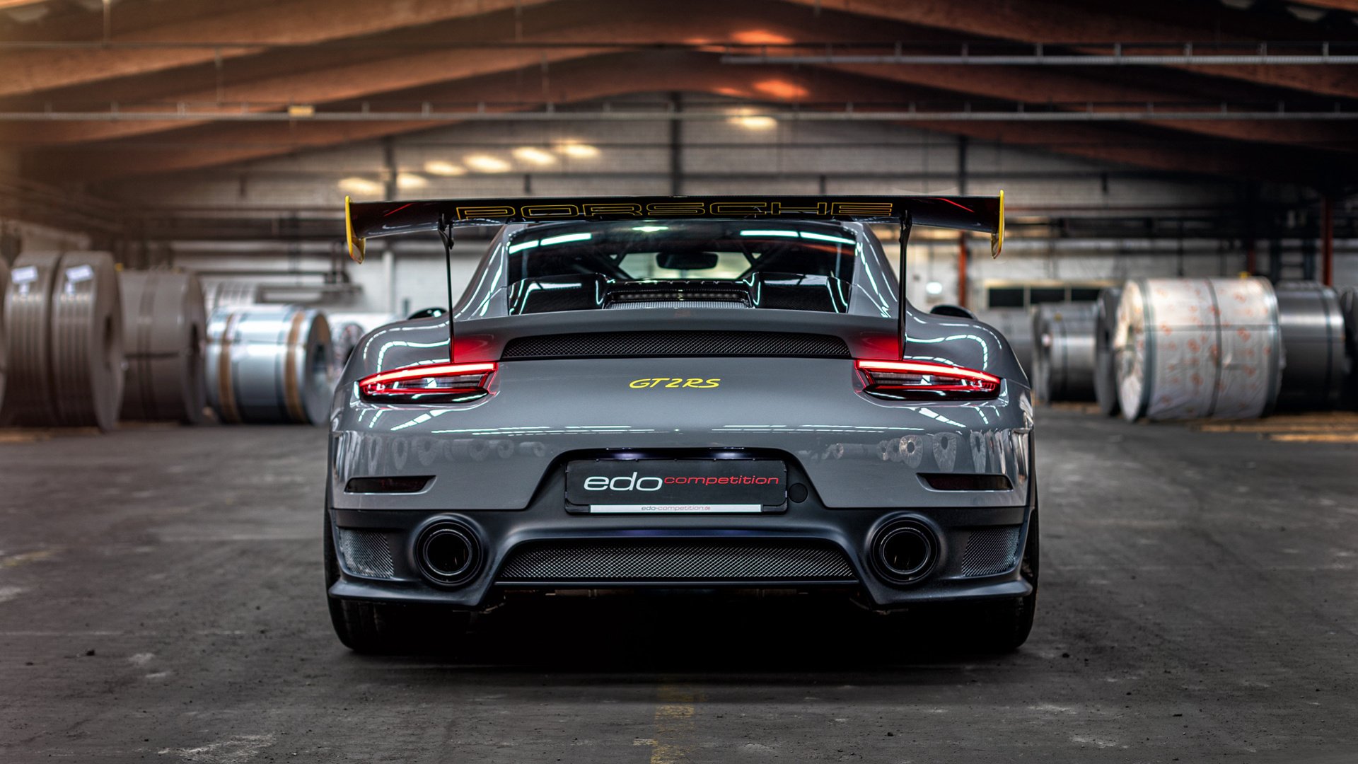 开云体育下载官网-“粉丝狂欢夜，赛事现场气氛火爆，赢得无数荣耀”，粉丝活动中心官网